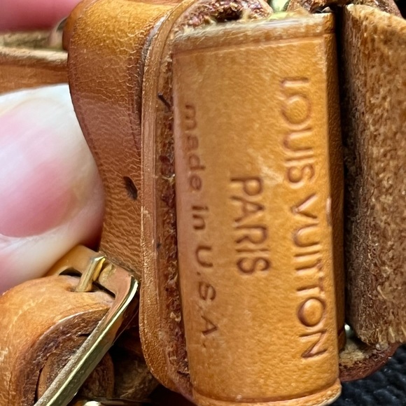 Louis Vuitton Keepall - Picture 13 of 16